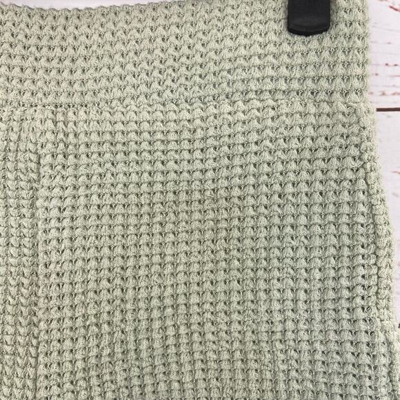 Windsor S Sage Green Waffle Knit High Rise Fitted Cheeky Shorts - Picture 4 of 7